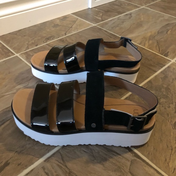 UGG platform leather sandals - Picture 2 of 3